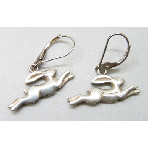 7156 - A pair of hallmarked silver hare earrings, 4.8g, 2.5cm drop