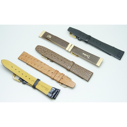 7243 - A collection of five 18mm leather watch straps