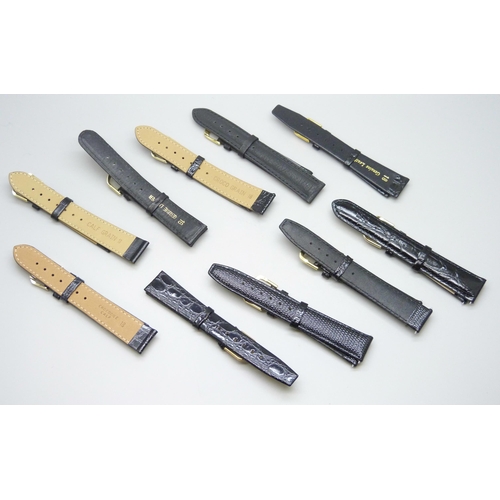 7244 - A collection of 18mm leather watch straps