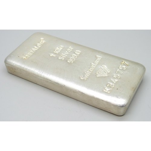 7262 - A Metalor 1 kilo 999.0 fine silver ingot bar, K345757