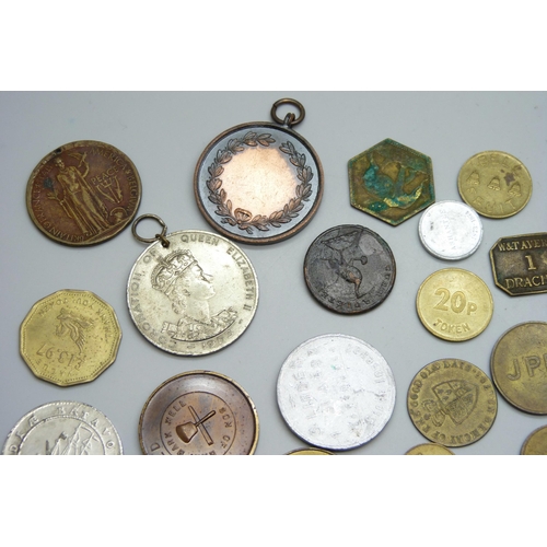 7268 - A collection of medallions, commemoratives, etc.