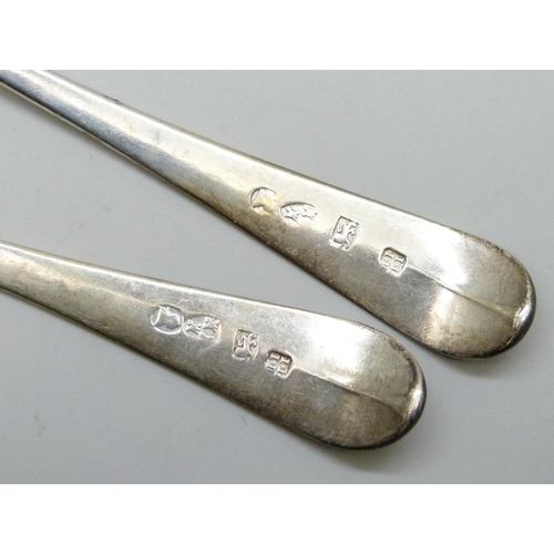 7293 - Two George III silver serving spoons, John Langlands I John Robertson, Newcastle 1779-1791, 110g