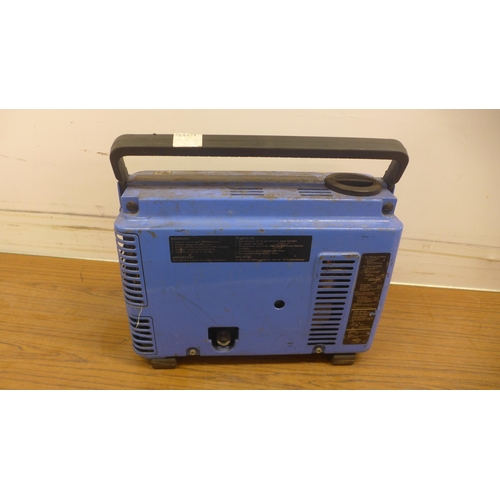 5006 - A Yamaha Personal Power EF600 suitcase generator