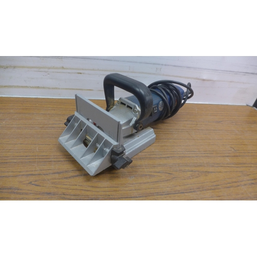 5009 - A quantity of power tools including a Trend FT2000VCE-V2, 240V router, a JCB JCBCD5, 230V circular s... 