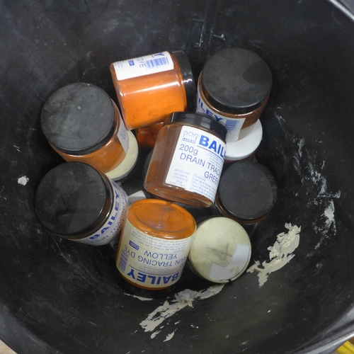 5010 - A bucket of Bailey Drain tracing dye, 13 pots in total and blow torch attachment, Rothenburger Sure ... 