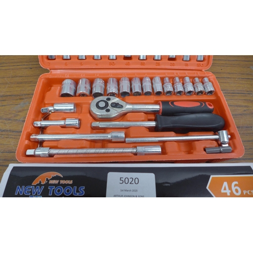 5020 - A 46 piece socket wrench set, unused