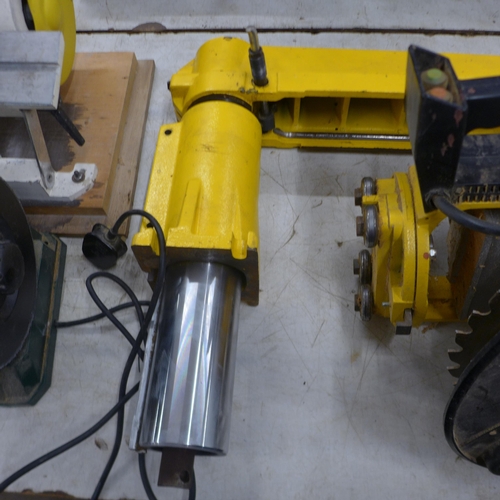 5029 - A DeWalt DW721 radial arm saw ( FAILED PAT TEST DUE TO DAMAGED CABLE)