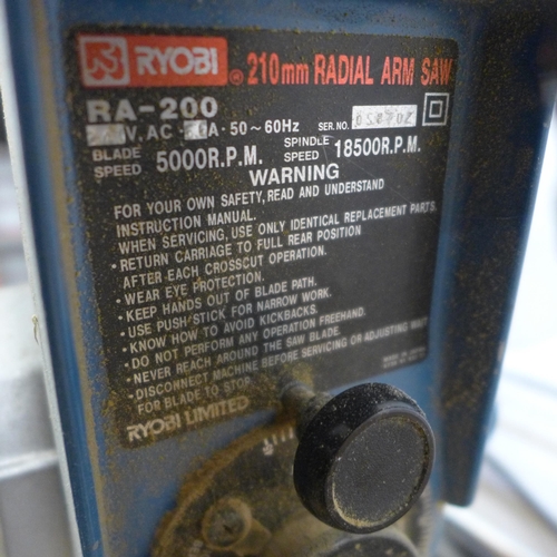 5032 - A Ryobi RA-200, 210mm, 230V radial arm saw