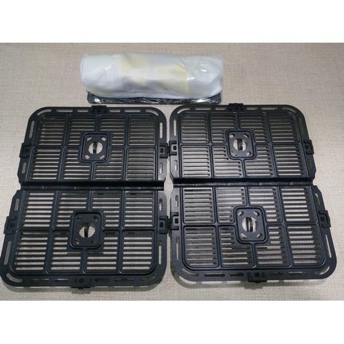 6150 - Sur La Table air fryer (353-441) *This lot is subject to VAT