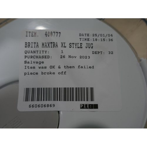 6174 - Braun hand blender, Brita Maxtra Xl jug and spare coffee machine parts    (353-199,534) *This lot is... 