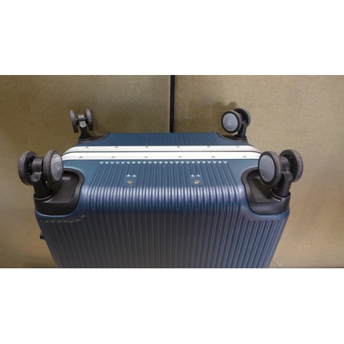 6026 - Swiss Military 65cm luggage case (353-642) *This lot is subject to VAT