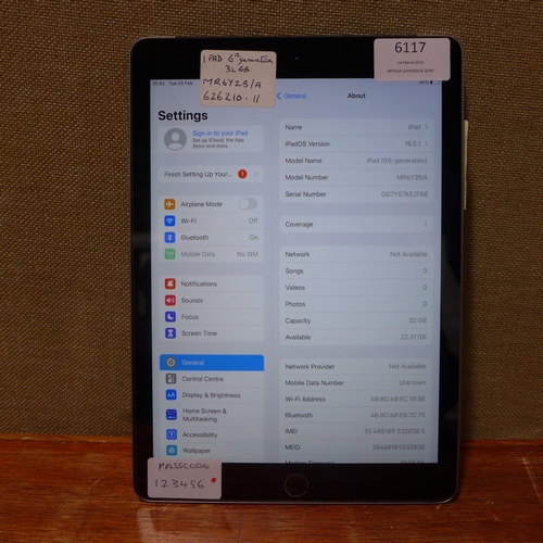 6117 - Apple Ipad 6th Generation 32gb Cracked screen (model: MR6Y2B/A)  *This lot is subject to VAT