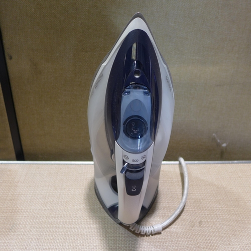 6033 - Philips Azur iron and a Shark steam mop, original RRP £99.99 + VAT  (353-266,641) *This lot is subje... 