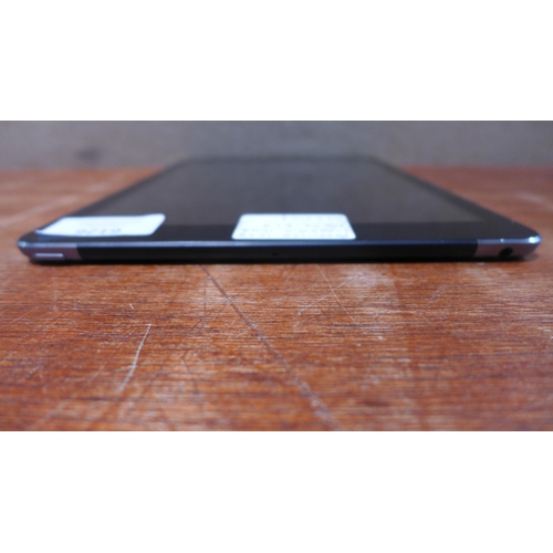 6126 - Apple Ipad Air 16gb (model: MD791B/B) *This lot is subject to VAT