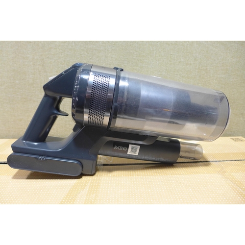 6138 - Samsung Jet 75 stick vacuum cleaner, original RRP £249.99 + VAT (353-273) *This lot is subject to VA... 