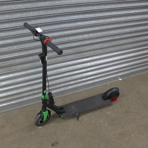 5108B - A Li-fe 250 electric scooter with charger