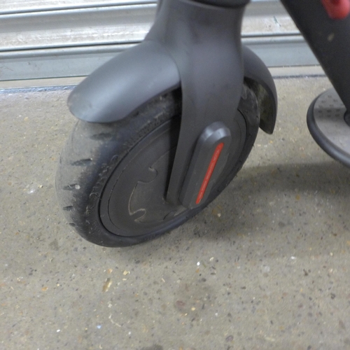 5108C - An MI electric scooter - no charger