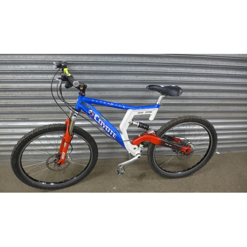 5108D - A Coyote HopeUltra-Lite XC2 full suspension mountain bike with Mavic wheels and tyres and disc brake... 