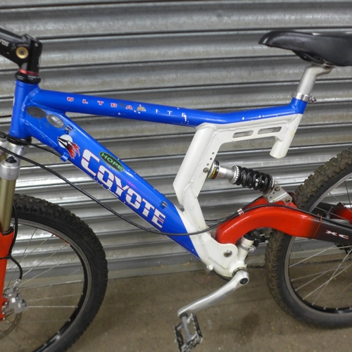 5108D - A Coyote HopeUltra-Lite XC2 full suspension mountain bike with Mavic wheels and tyres and disc brake... 