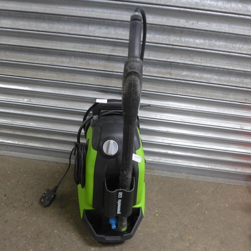 5134 - A Greenworks G50 electric jetwash with hose and lance