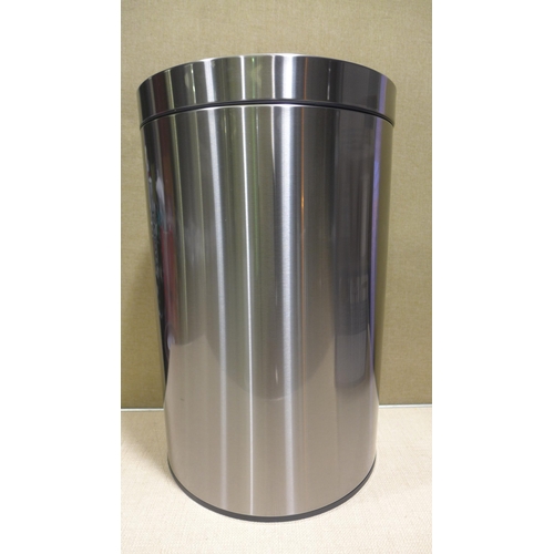 6214 - 47L Eko semi round bin   (353-49) *This lot is subject to VAT