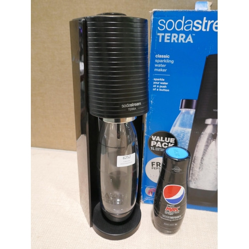 6252 - Two Sodastreams with Pepsi Max and bottles (missing canisters)  (353-370,371) *This lot is subject t... 