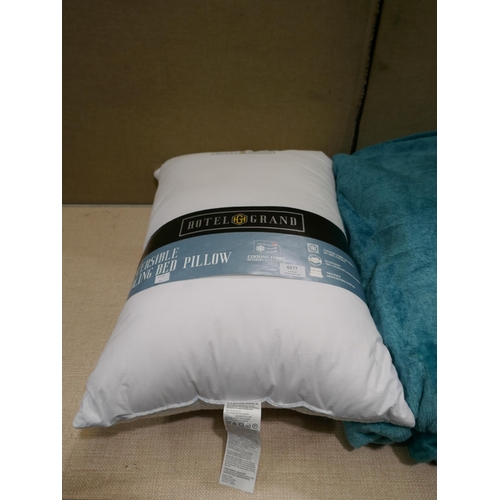 6277 - Hotel Grand summer/winter pillow and a Plush family blanket (353-354,512) *This lot is subject to VA... 