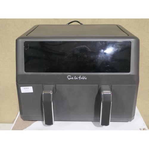 6353 - Sur La Table air fryer  (353-408) *This lot is subject to VAT