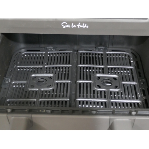 6353 - Sur La Table air fryer  (353-408) *This lot is subject to VAT