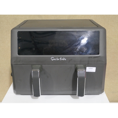 6354 - Sur La Table air fryer  (353-409) *This lot is subject to VAT