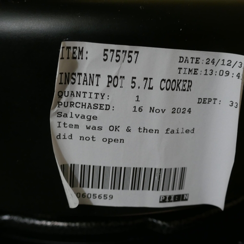 6366 - Instant Pot 5.7L cooker (damaged lid) (353-462) *This lot is subject to VAT