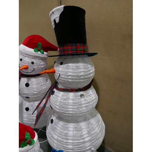 6371 - Four piece Snowman family, original RRP £189.99 + VAT (353-470) *This lot is subject to VAT