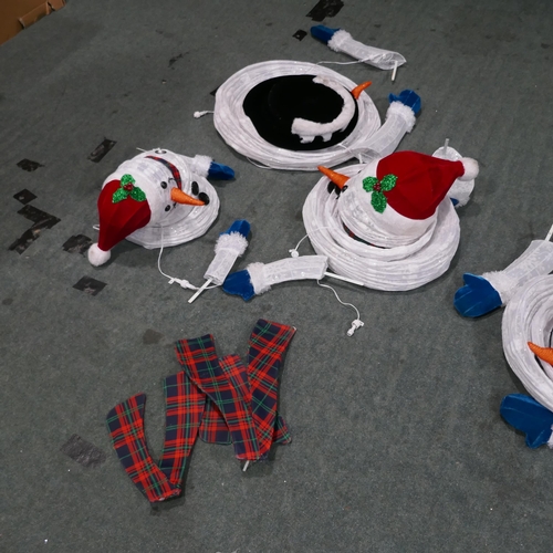 6371 - Four piece Snowman family, original RRP £189.99 + VAT (353-470) *This lot is subject to VAT