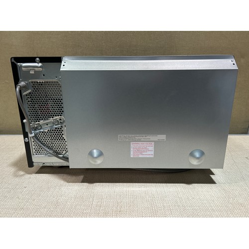 6237 - Panasonic combi microwave (power faults) Original RRP £164.99 + VAT (352-361/902) *This lot is subje... 