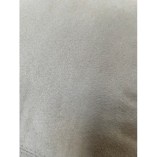 3283 - A beige velvet corner sofa