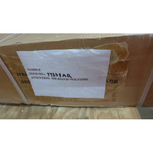 5303A - A boxed sample TT638AQ 2.25 ton SUV jack