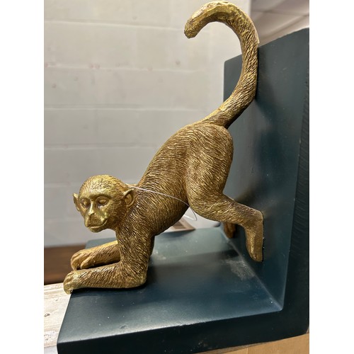 3138A - A pair of monkey bookends (H 20cm)