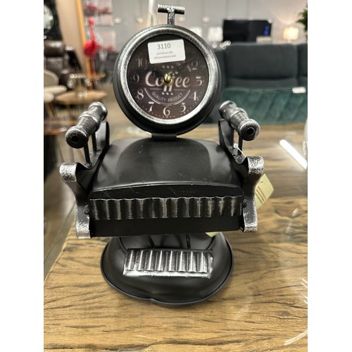 3047 - A barbers chair clock