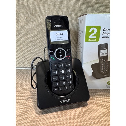 6044 - VTech twin handset cordless phone system, model no: es2001 *This lot is subject to VAT