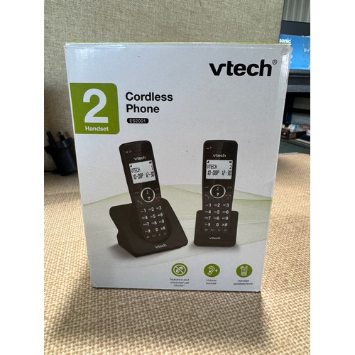 6044 - VTech twin handset cordless phone system, model no: es2001 *This lot is subject to VAT