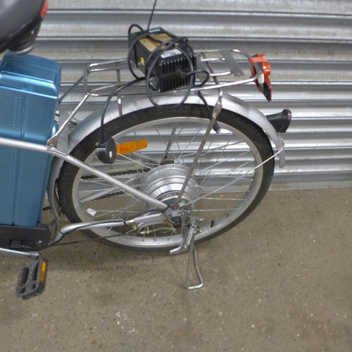 5145 - A front suspension 36V electric bike with step through frame, sold with battery, key and charger