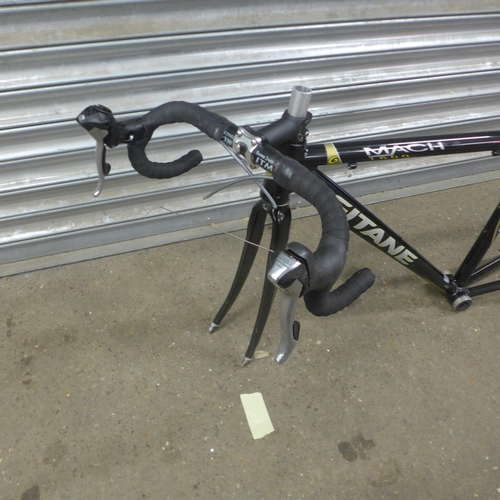 5147 - A Gitane Mach1600 7005 double butted aluminium bike frame with carbon forks, ITM handle bars and Shi... 