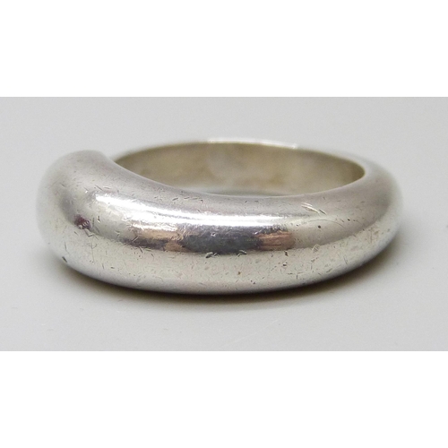 7066 - A Georg Jensen Danish silver ring, stamped A 103, Q/R, with original box