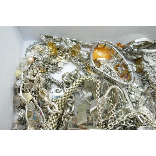 7150 - A collection of silver tone costume jewellery