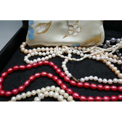 7158 - A selection of pearl necklaces, various lengths and colours, including silver clasps