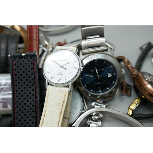 7159 - A collection of lady's and gentlemen's wristwatches