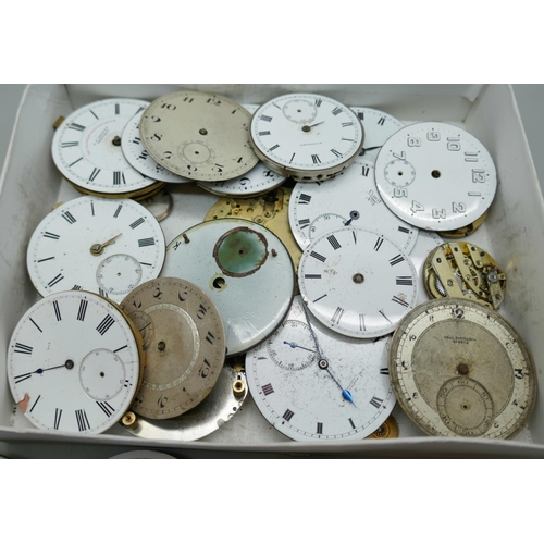 7167 - A collection of watch movements and dials