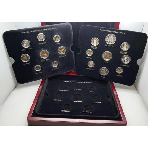 7237 - Coins - an Elizabeth II Decimal set, two layers in case