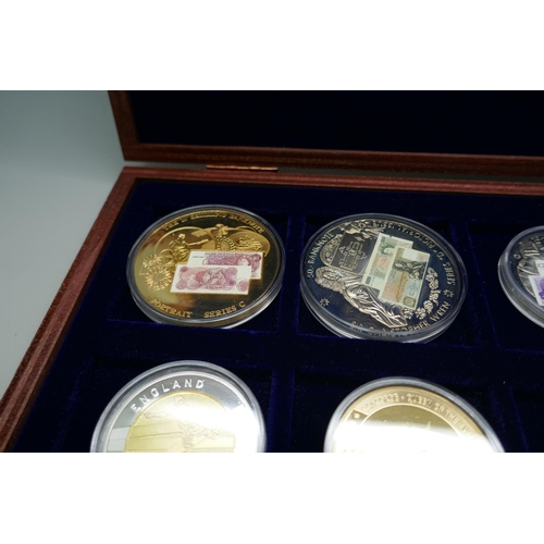 7238 - Twelve commemorative coins