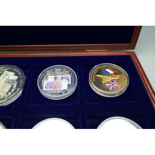 7238 - Twelve commemorative coins